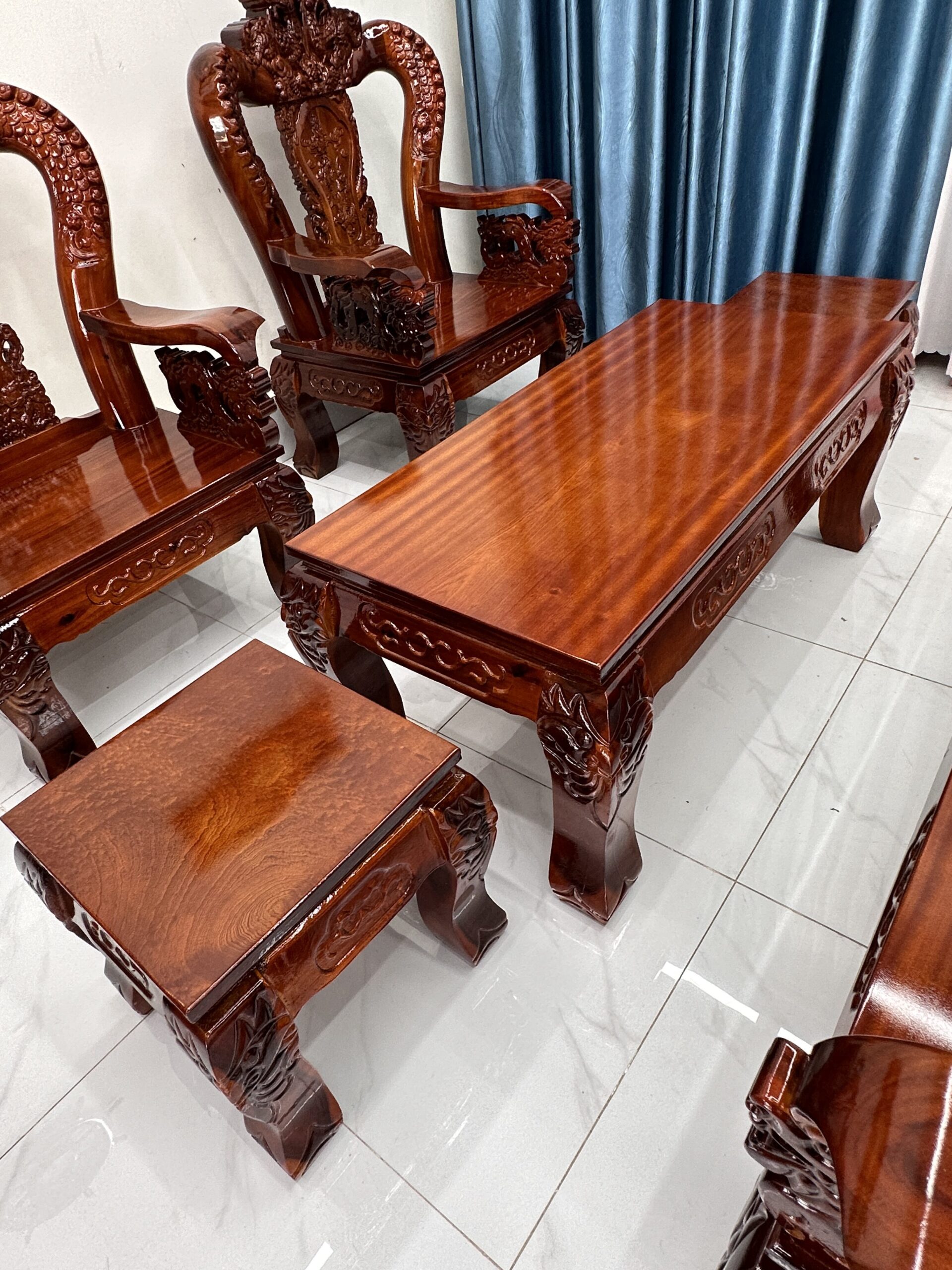 Bộ Sa lông Gỗ Tràm - Triện 12 Rồng Bát Tiên - Ảnh 2