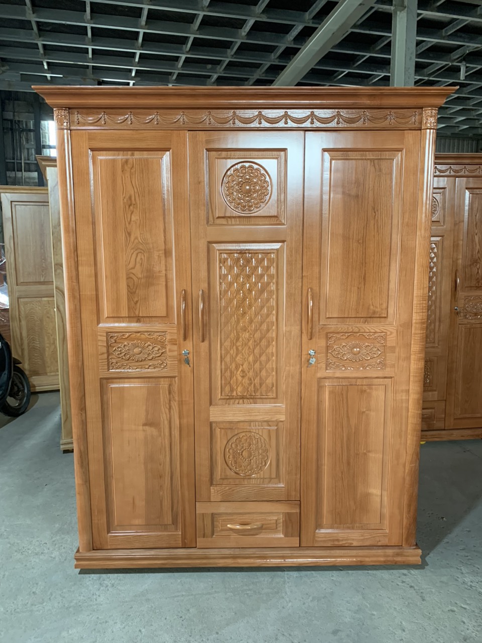 đóng tủ gỗ theo yêu cầu biên hòa