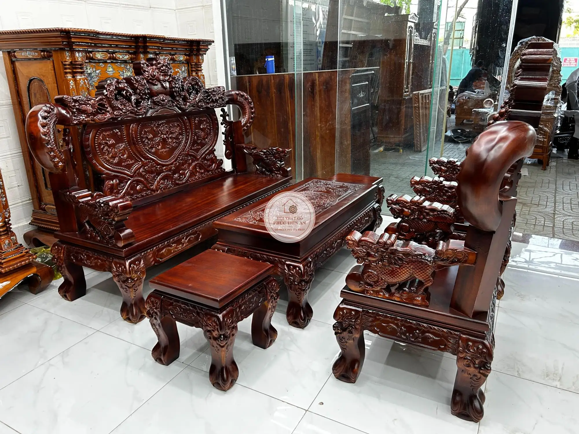 Bộ sa lông – Triện 12 Tràm Nghê Khuỳnh