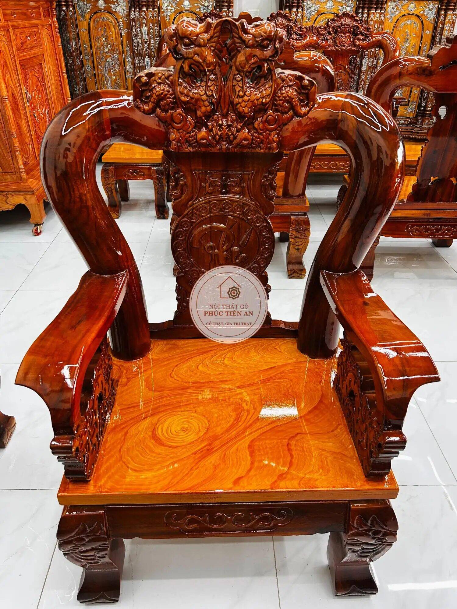 Salon đồ gỗ – Tràm tó rồng tay rồng Đồng Nai